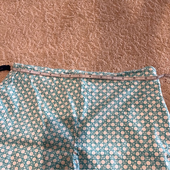Talbots Heritage Capri Aqua & White Patterned  Pants Size 6P - Picture 6 of 11